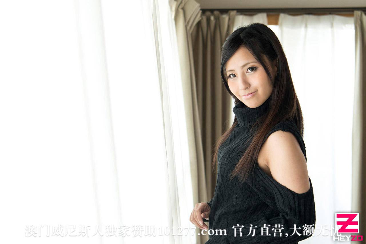 挺端庄的少妇乌黑的骚逼被长鸡巴捅舒服了【21P】